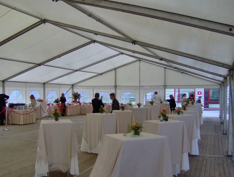 Veranstaltungs-, Event- und Messezelte